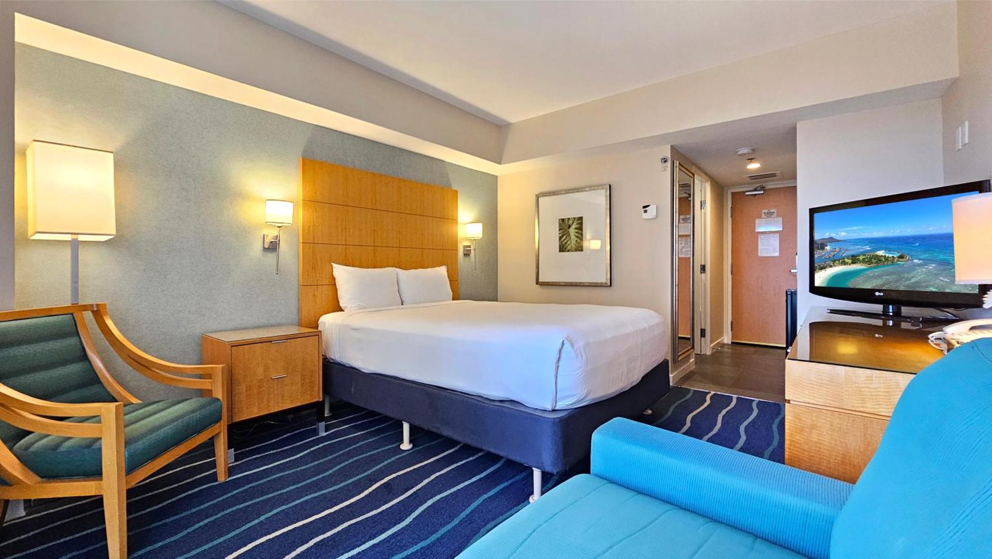 Ocean View Room At Ala Moana Fees Include Гонолулу Экстерьер фото