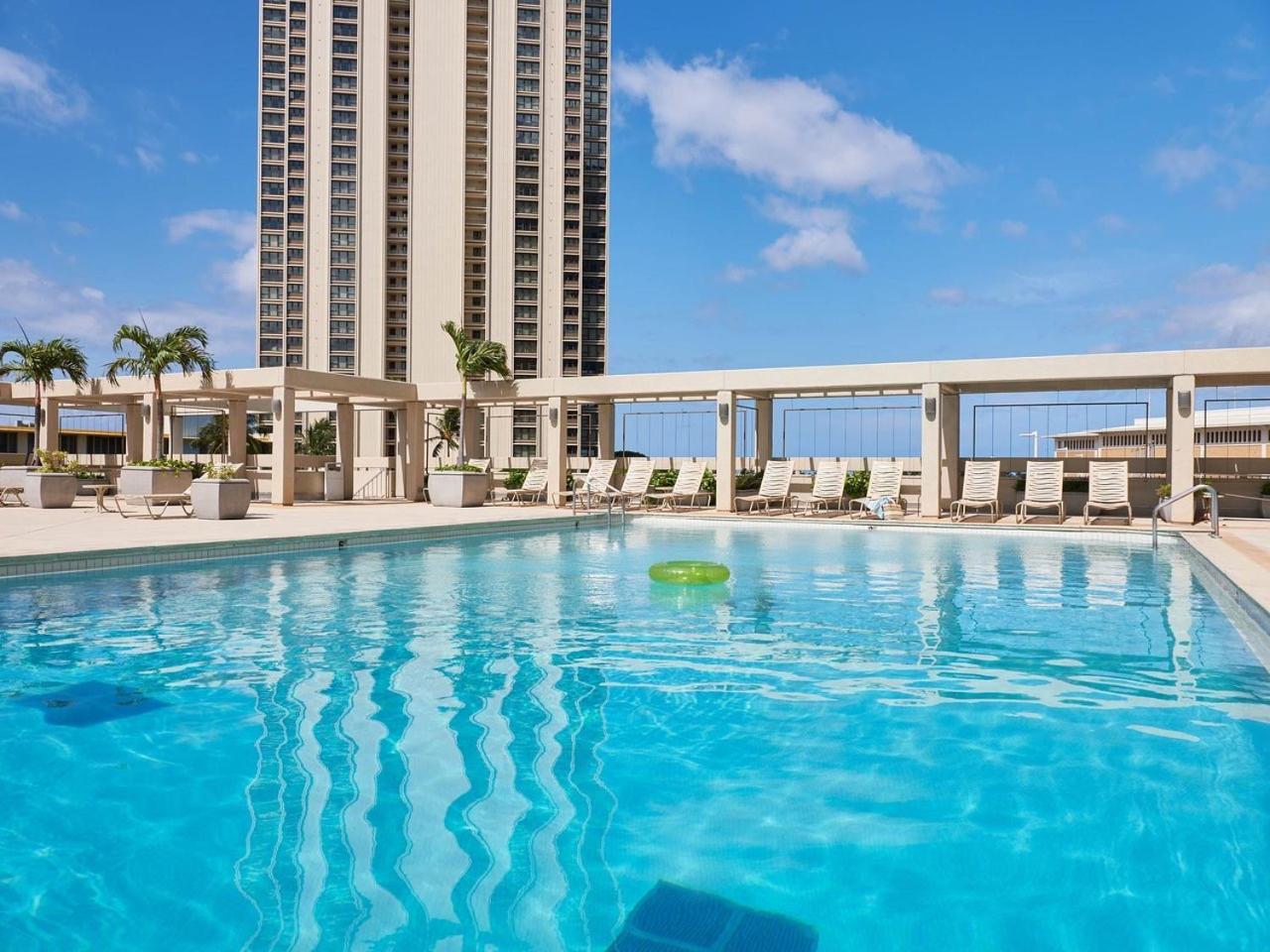 Ocean View Room At Ala Moana Fees Include Гонолулу Экстерьер фото